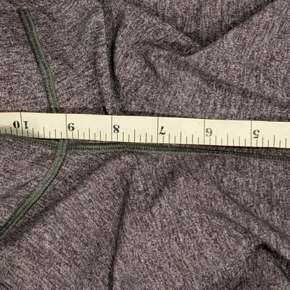 Lululemon Tracker Shorts V Women's Size 8 Black Heather Zip Pocket Running Gym - Picture 9 of 10